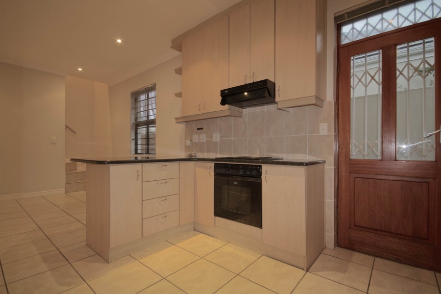 To Let 3 Bedroom Property for Rent in Royal Ascot Western Cape